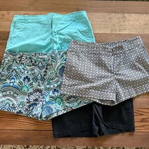 Lot (4 pairs) of New York & Co Women's Shorts in Black, Blue, and White Patterns